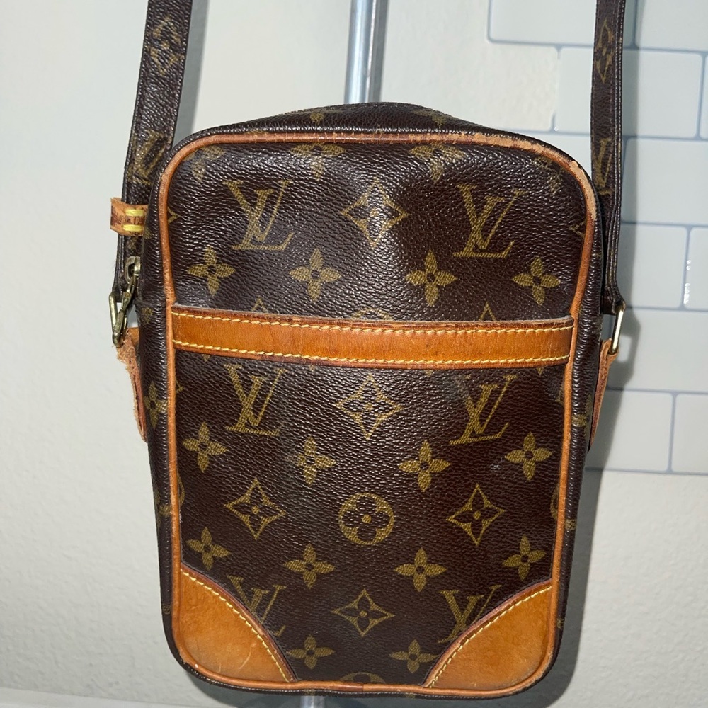TGIF Pop Up Sales ππππ - Picture 4 of 16